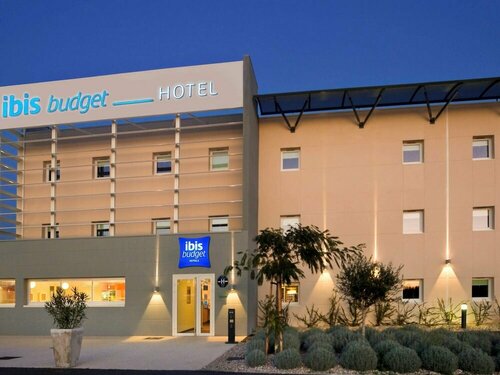 Гостиница Ibis budget Istres Trigance