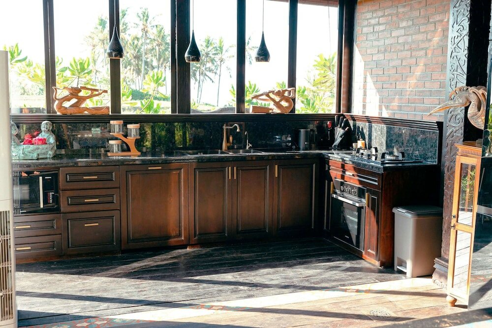 Фото Most Exotic Beachfront Villa Keong