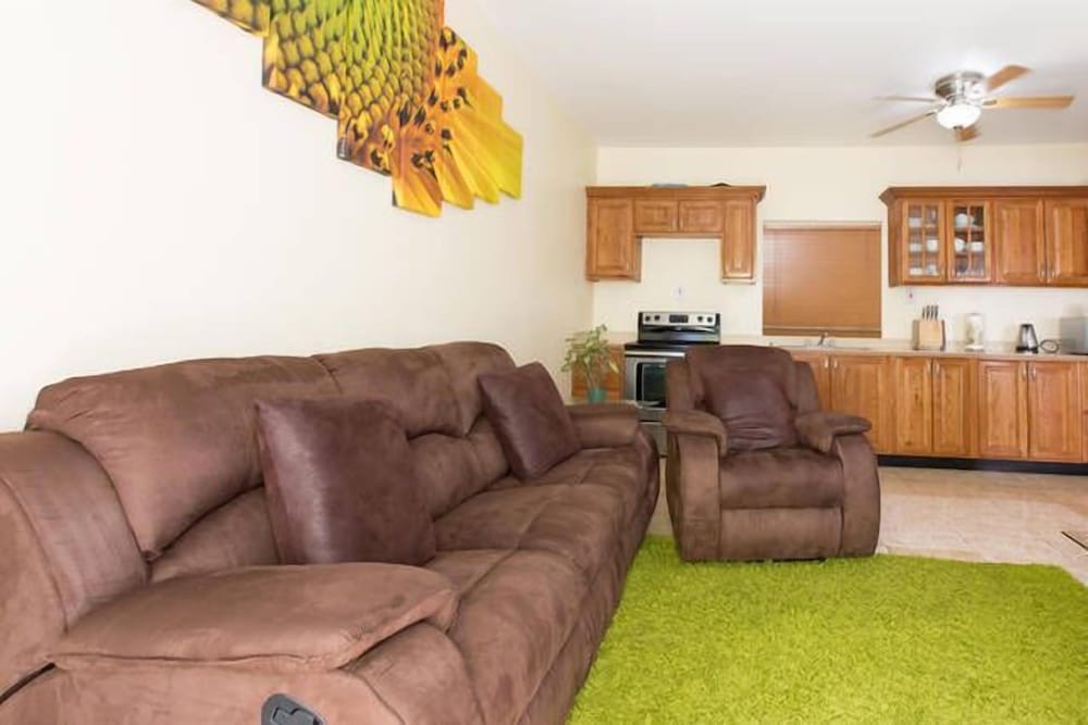 Фото New Kingston Apartments at Kensington