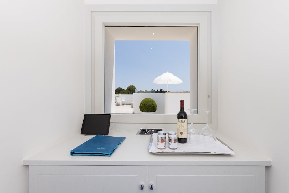 Фото Grotta Palazzese Beach Hotel