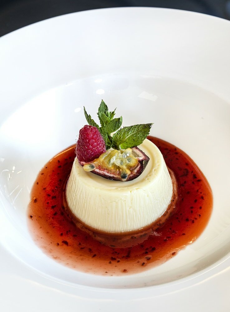 Фото The Glam Hotel