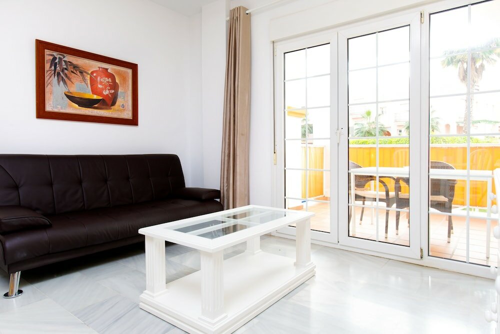 Фото Apartamentos Turísticos Almoraide