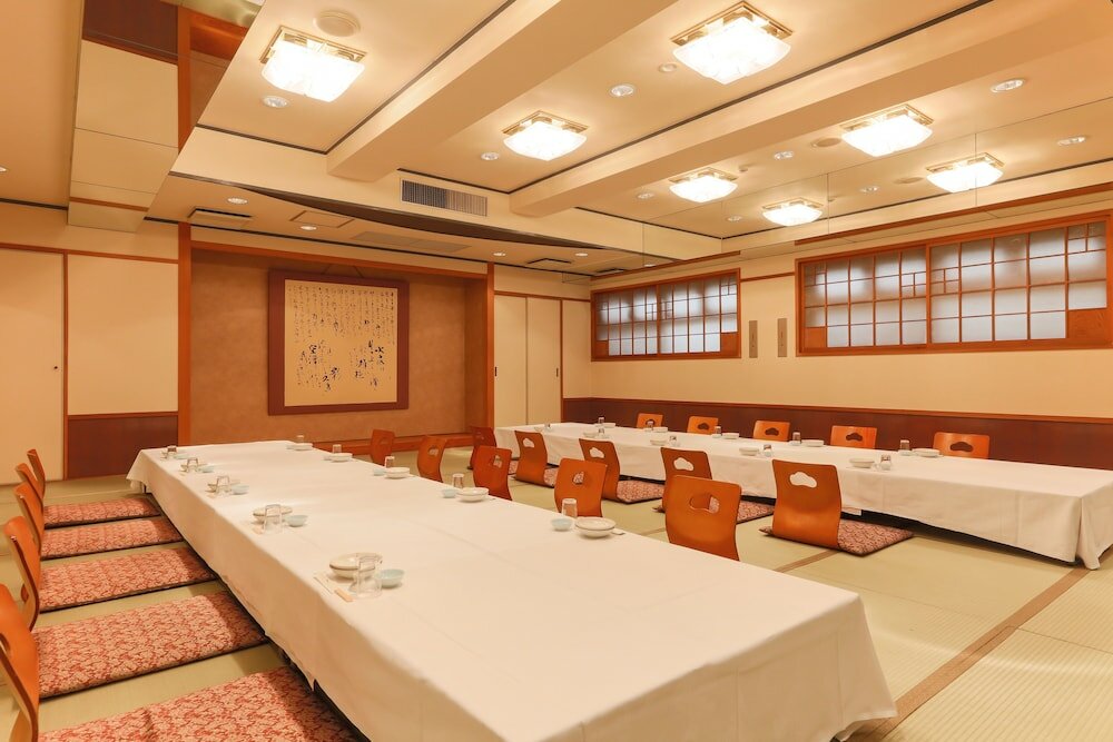 Фото Kochi Sunrise Hotel