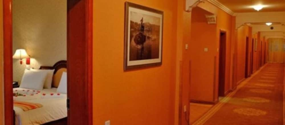 Фото Abyssinia Renaissance Hotel