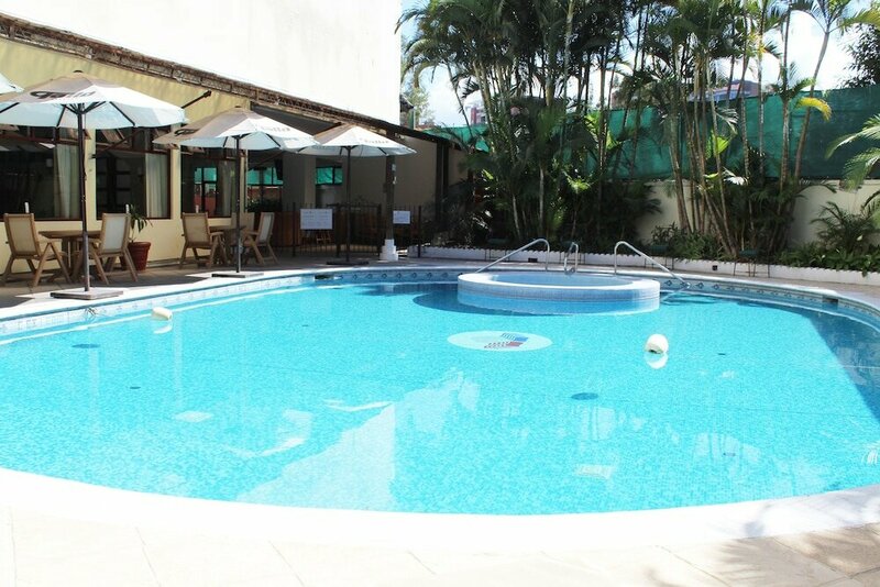 Гостиница Hotel Las Americas в Гватемале
