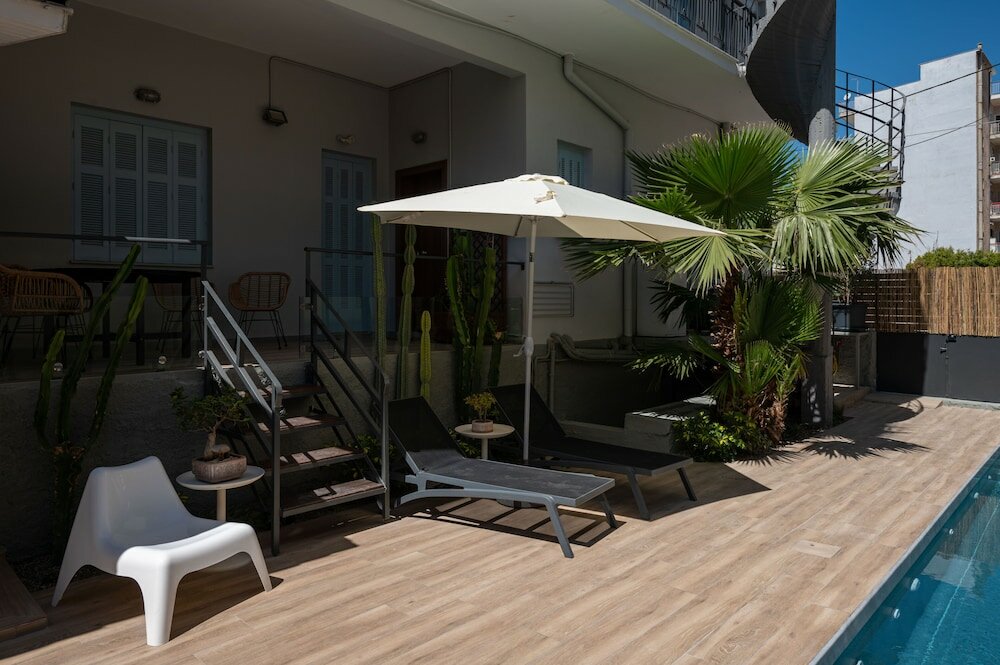 Фото The Mansion