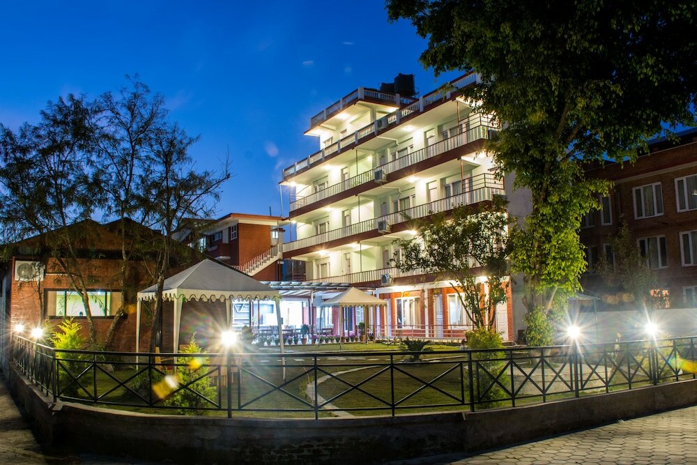 Фото отеля 1