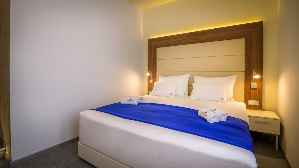 Фото Privilege Suites by Central Park