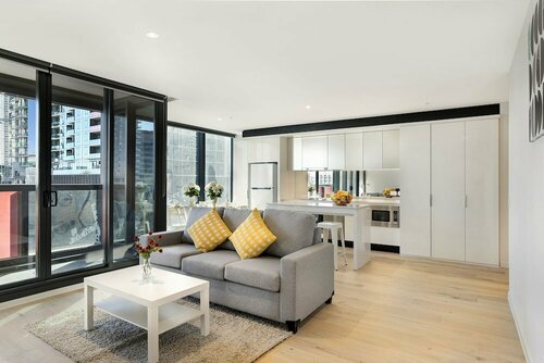 Гостиница ReadySet Apartments at Manhattan в Мельбурне