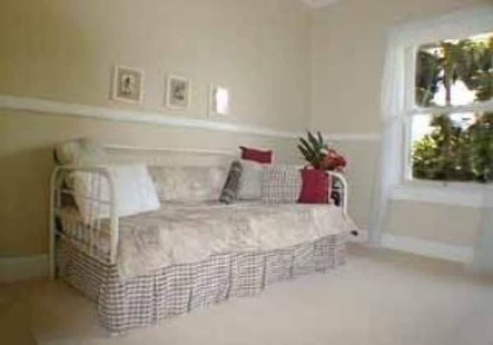 Фото Old Hawaiian B and B