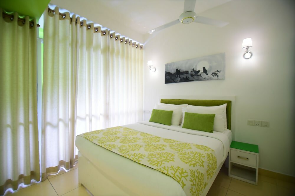 Фото Thilhara Days Inn