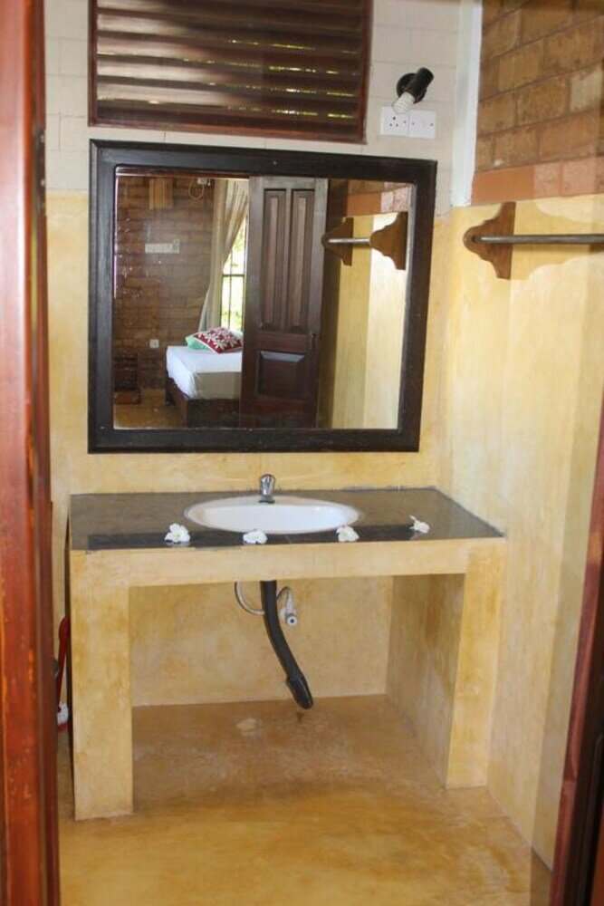 Фото Surf & Yoga Mirissa