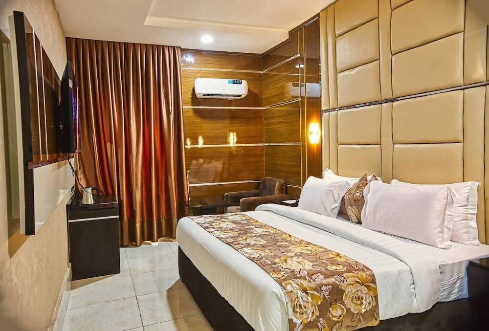 Фото De Phantom Continental Hotel Lekki