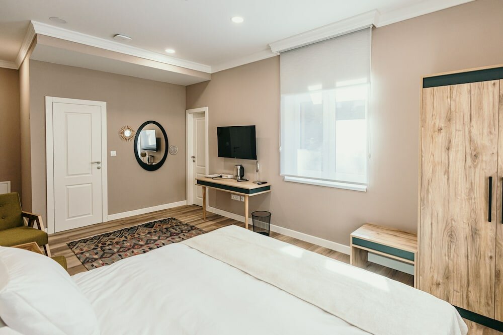 Фото Pansion Fawlty Towers