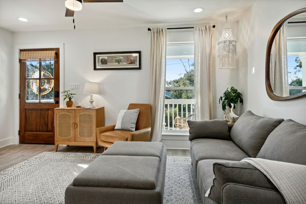 Фото Magnolia Suites Bsl