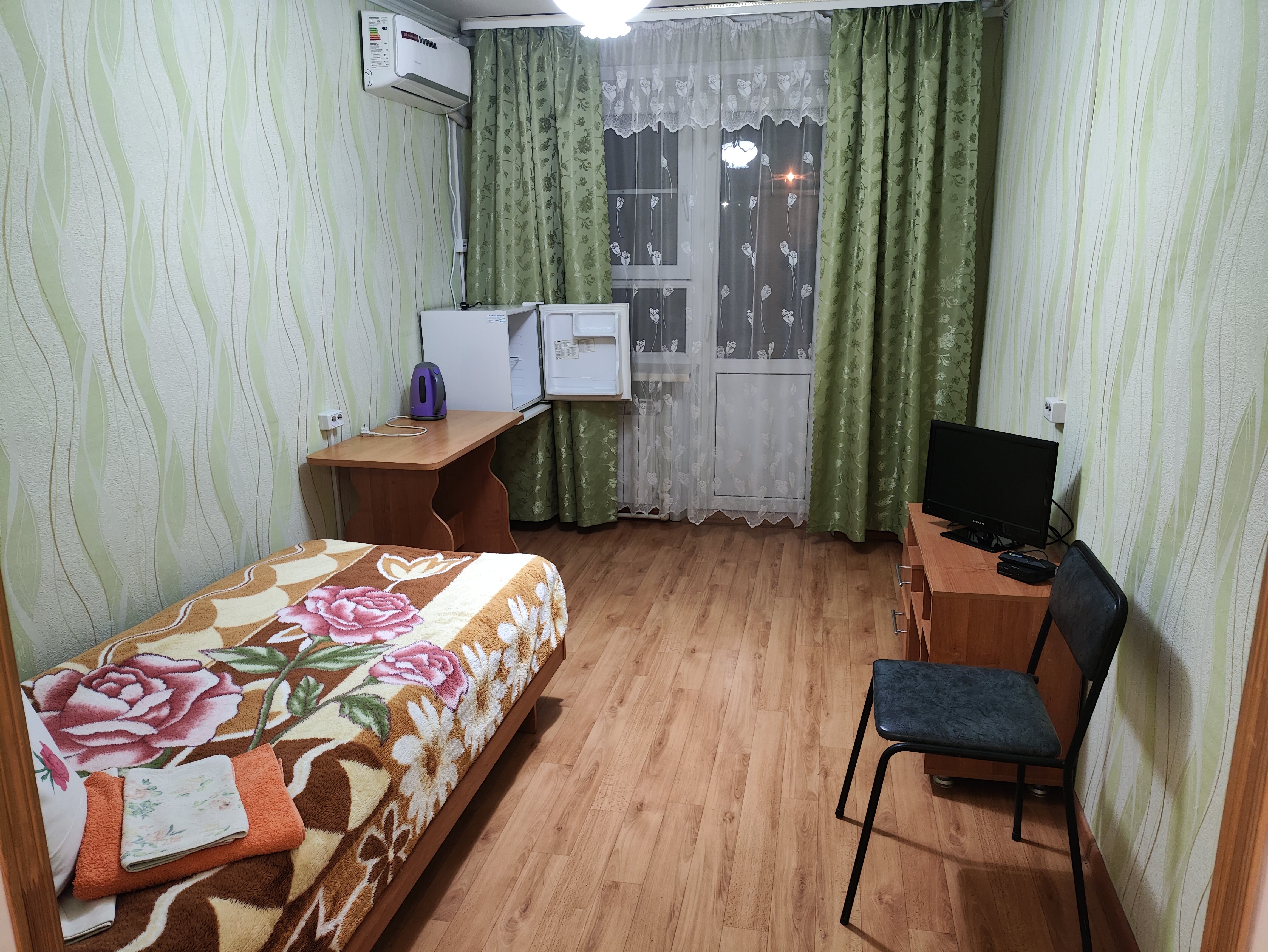 Фото отеля 2