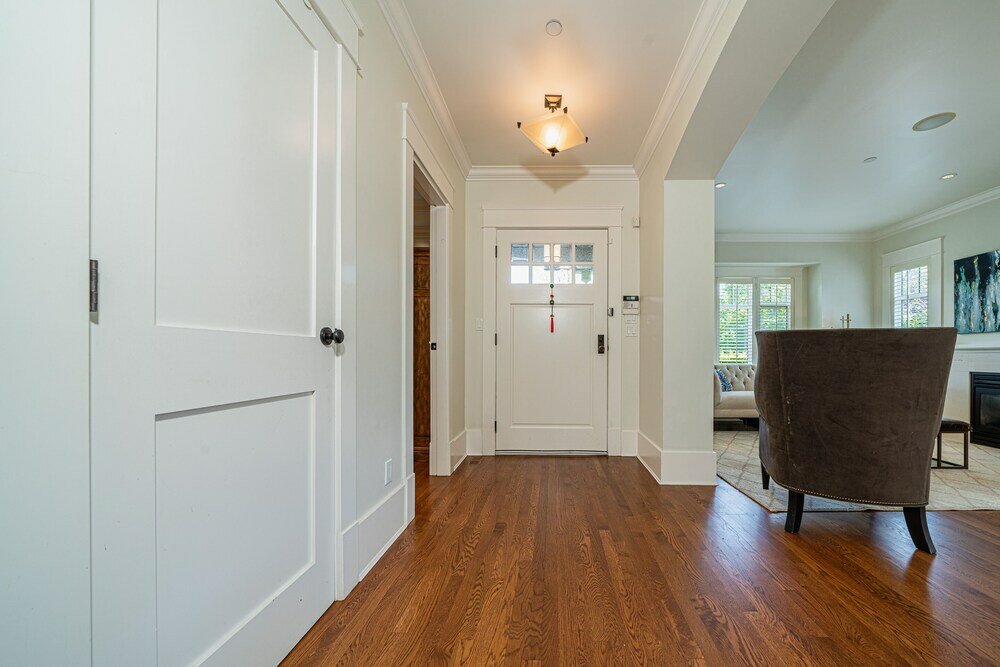 Фото Elegant & Cozy Escape West Vancouver