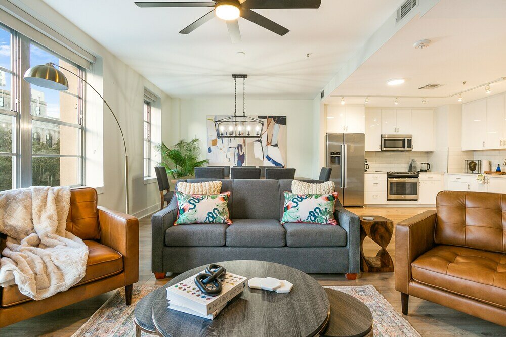 Фото Heart of Nola Modernized 4br Condo Gem