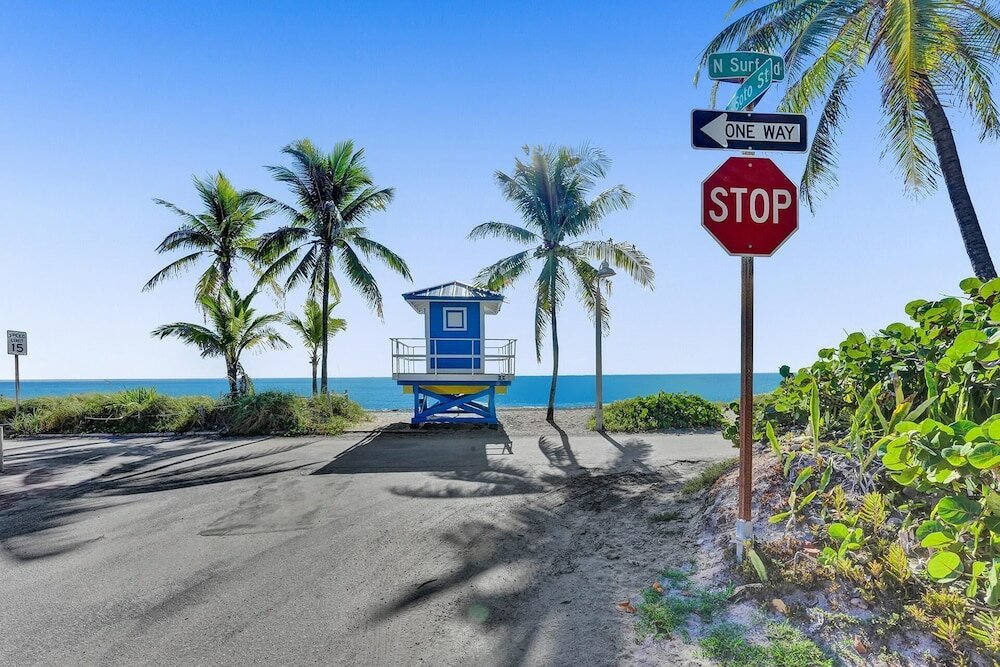 Фото Waves On Desoto