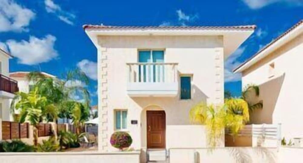 Фото Amadora Luxury Villas