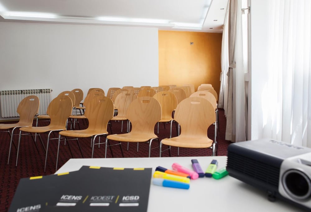 Фото Hotel Hayat