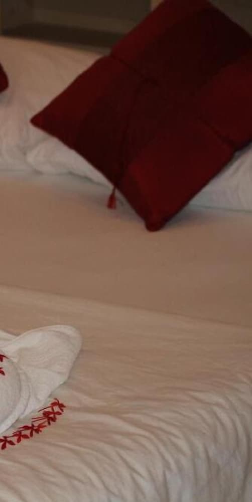 Фото Rasdhoo Coralville Hotel