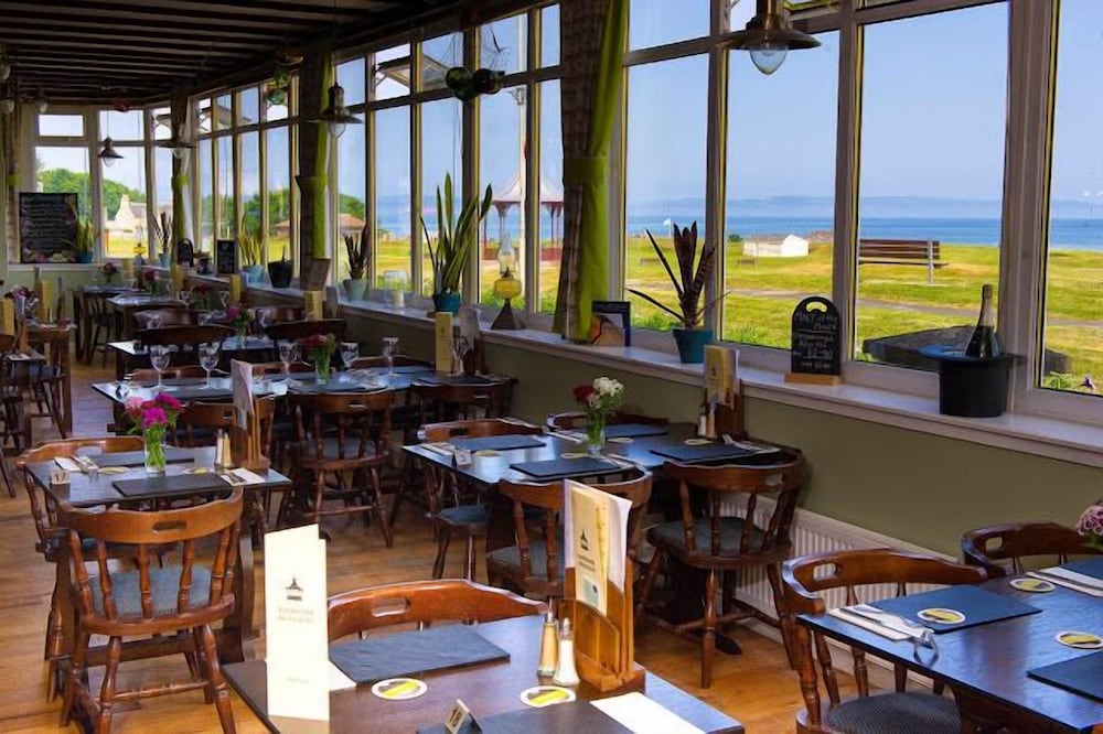 Фото The Bandstand