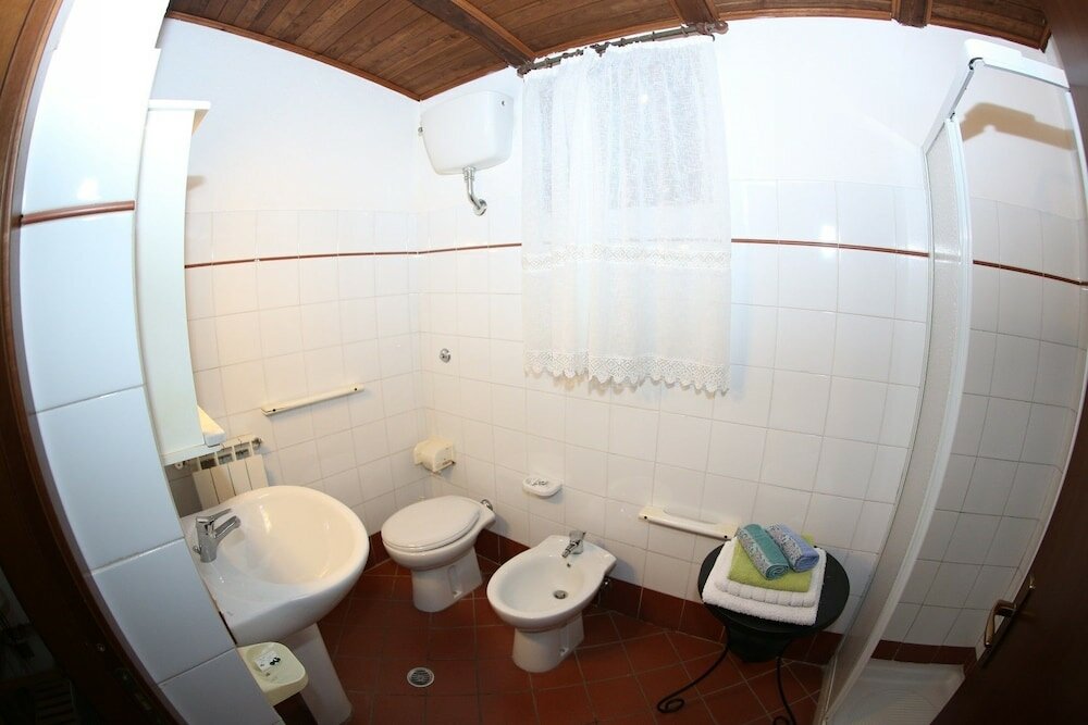 Фото Agriturismo Monte Due Torri