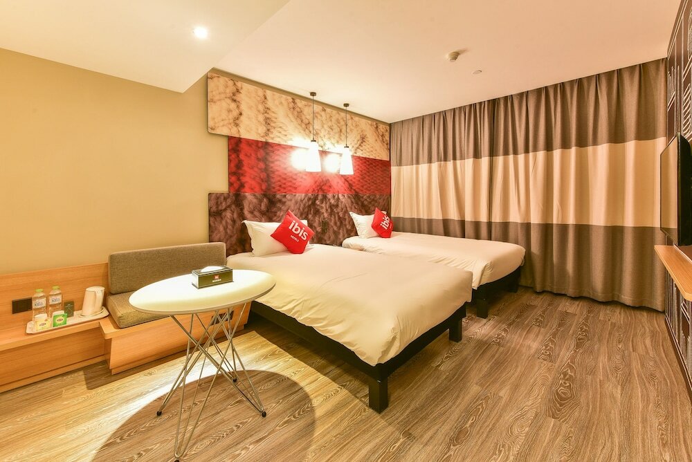 Фото Ibis Guilin Railway Station hotel