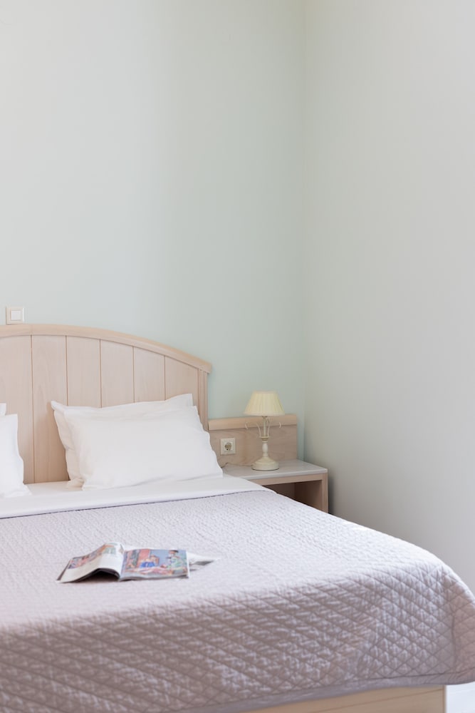 Фото 999 Luxury Hotel