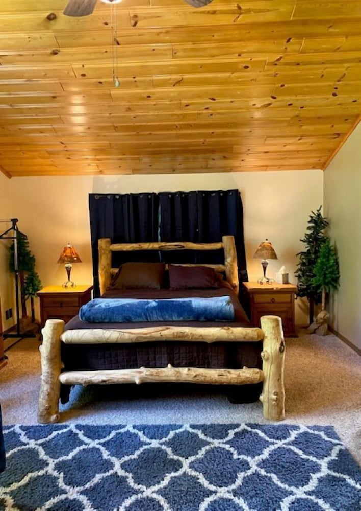 Фото Meandering Moose Lodging