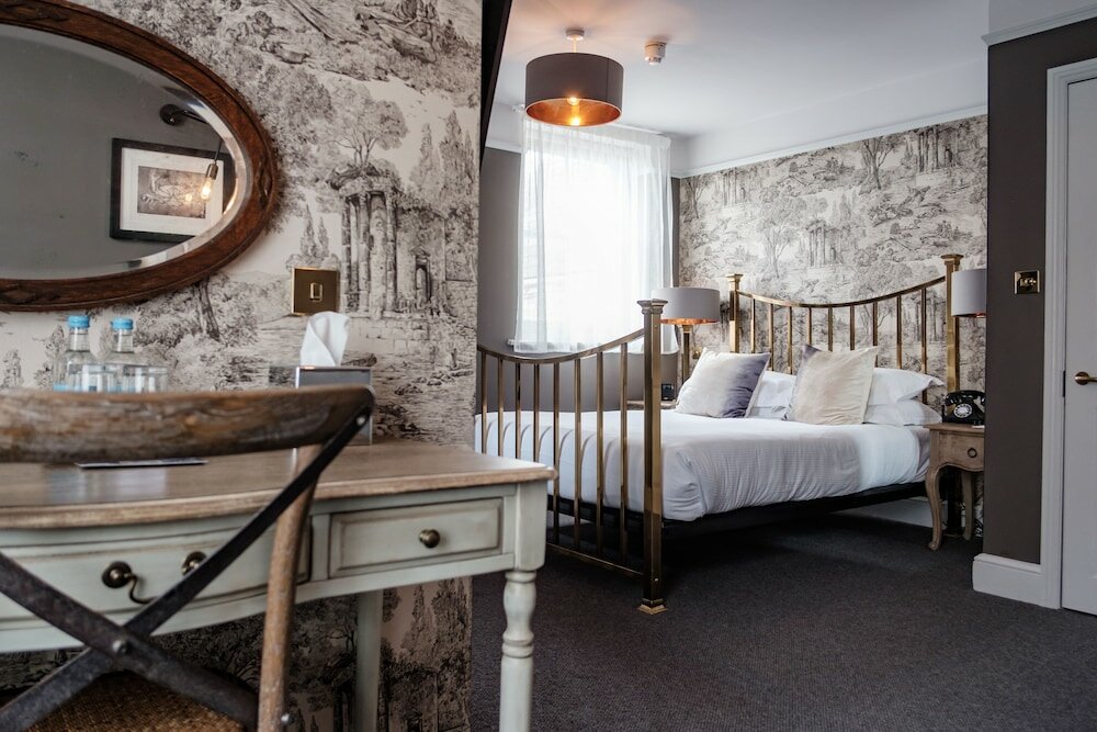 Фото The Bull Hotel