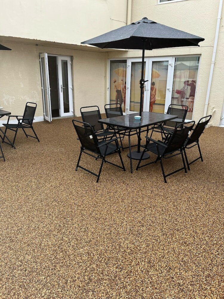 Фото St George's Guesthouse