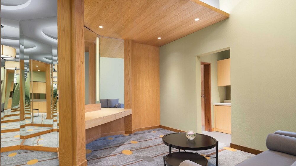 Фото Holiday Inn & Suites Jakarta Gajah Mada, an Ihg Hotel