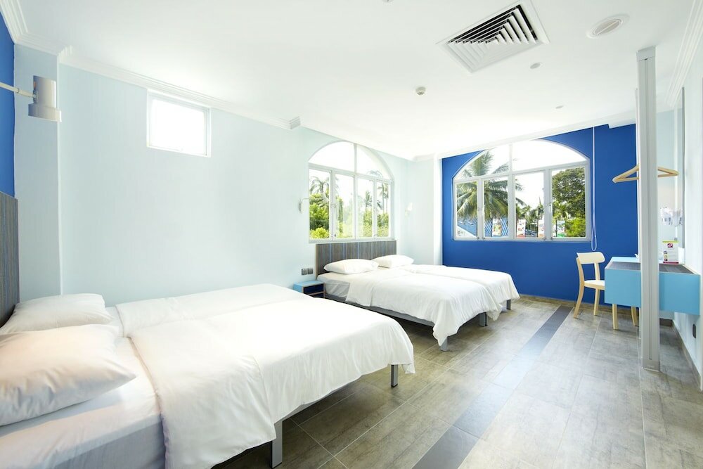 Фото Hangout at Mt Emily