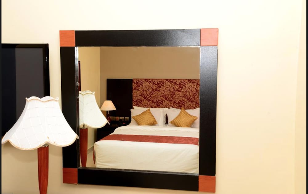 Фото Stonehedge Hotel