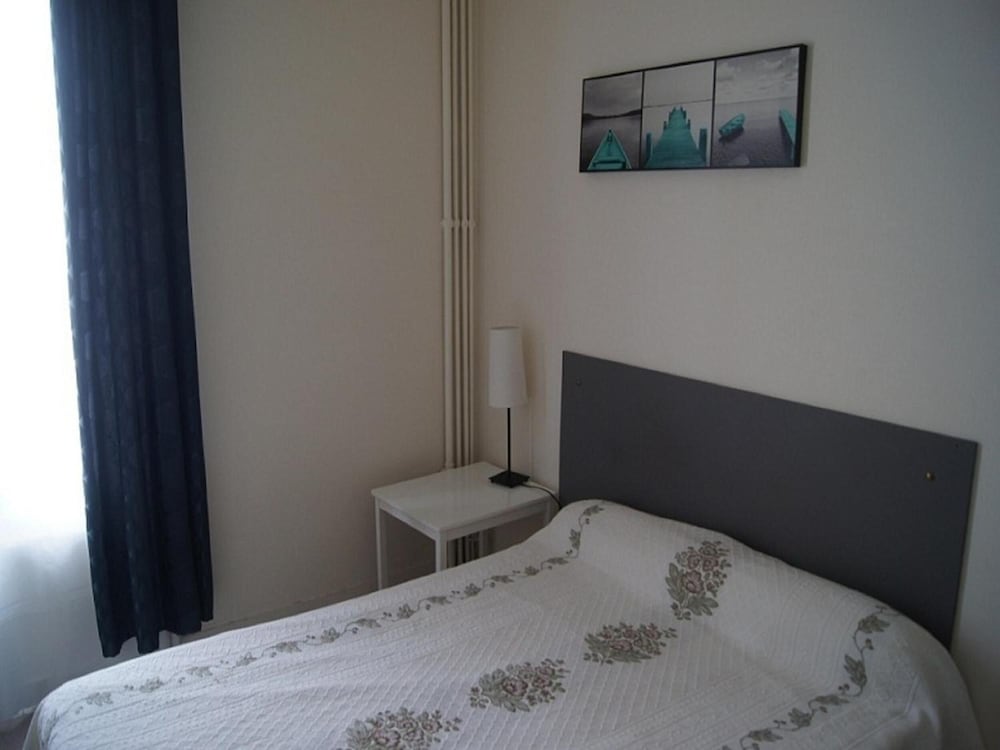 Фото Hôtel Moderne