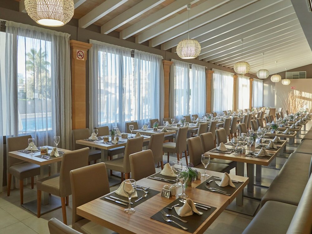 Фото Bq Can Picafort Hotel