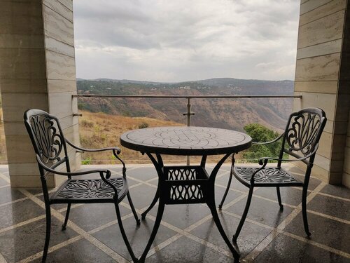 Внешний вид отеля Ravine Hotel в Панчгани, фото 5