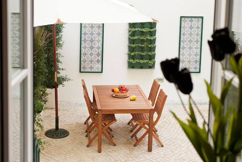 Фото Lisbon Colours Bairro Alto Apartments