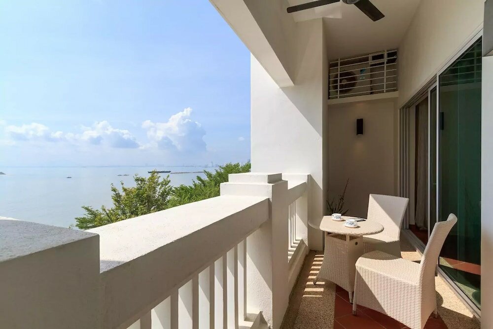 Фото Home Suites by Marina