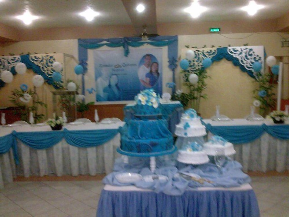 Фото Plaza Maria Luisa Suites Inn