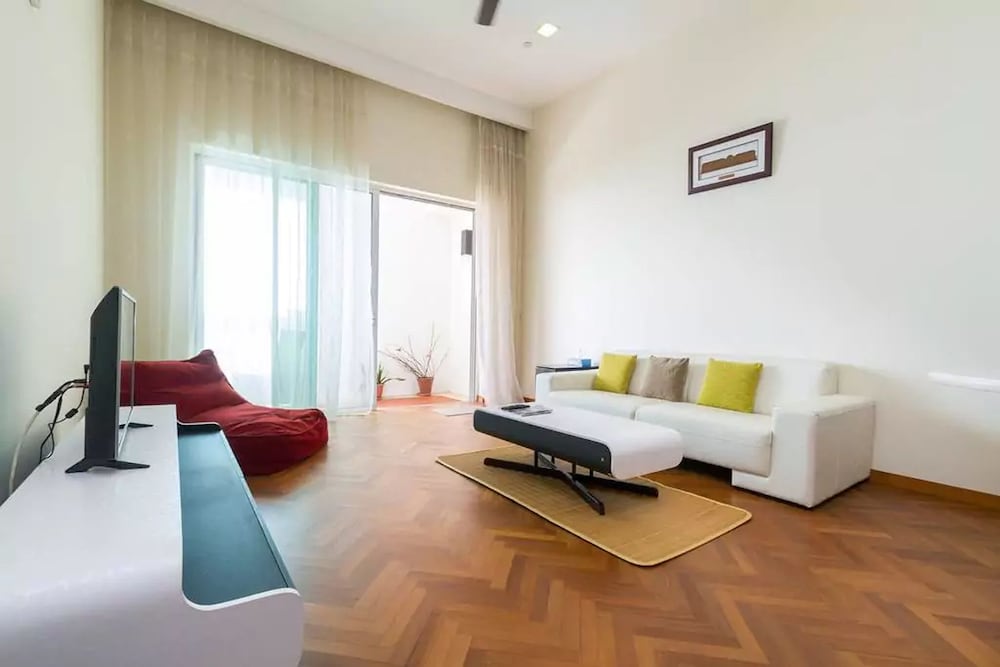 Фото Home Suites by Marina