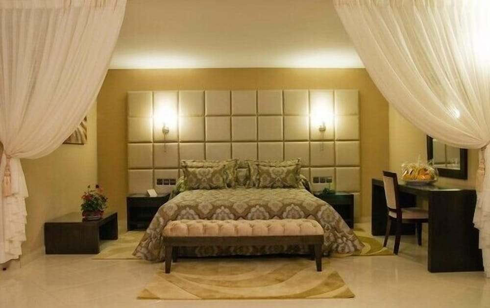 Фото Hotel Chems du Lac