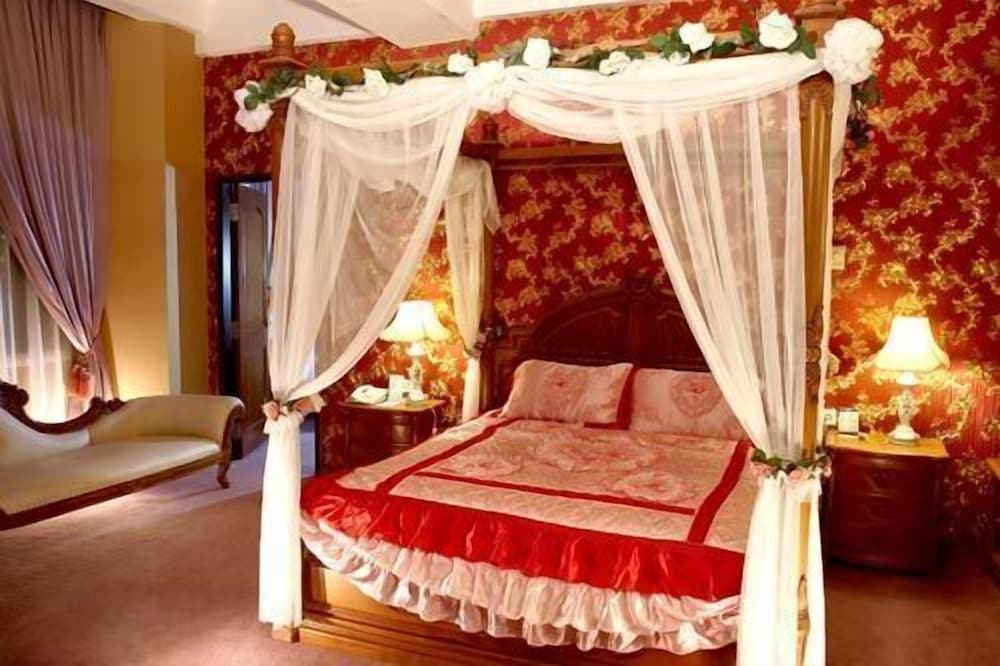 Фото Hotel Grand Tiga Mustika