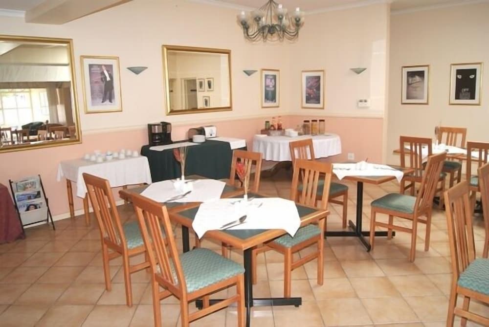 Фото Broadway Guesthouse