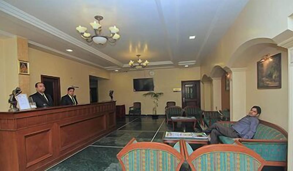 Фото Hotel The Metropole