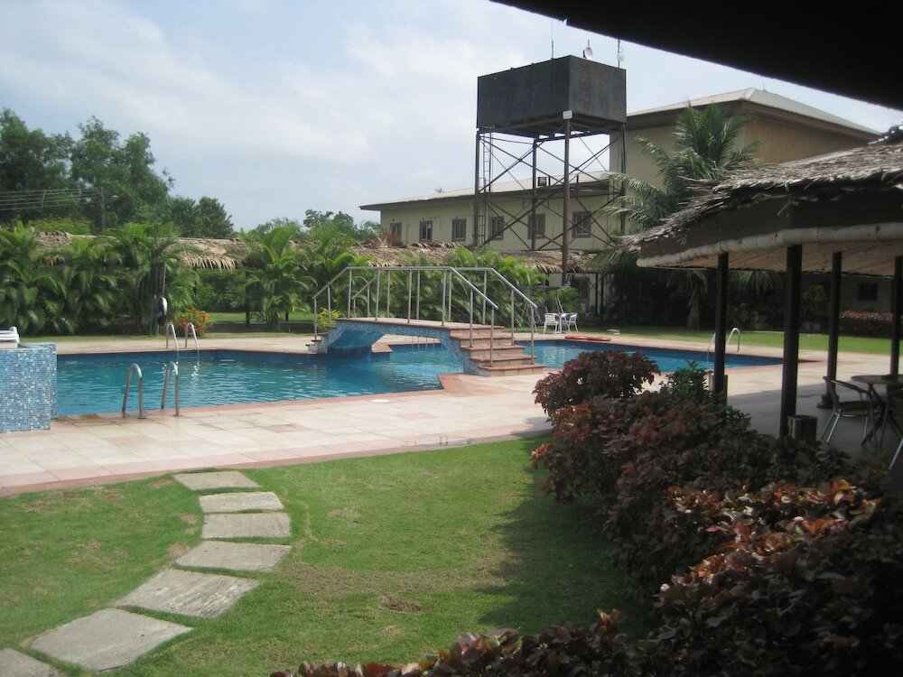 Фото Axari Hotel & Suites