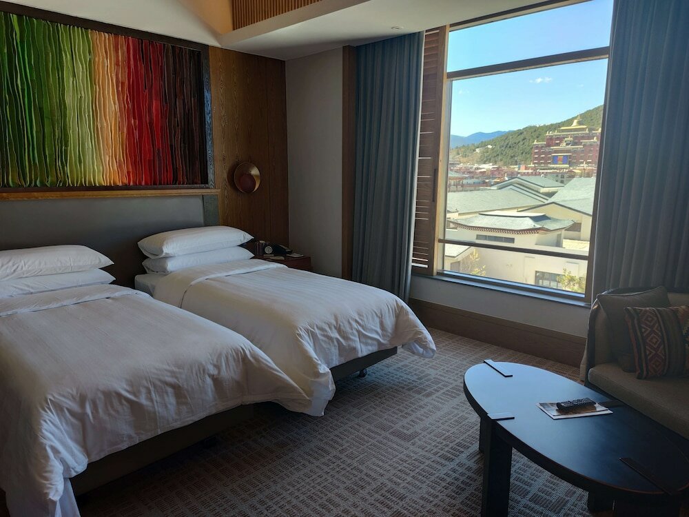 Фото Shangri-La Resort, Shangri-La