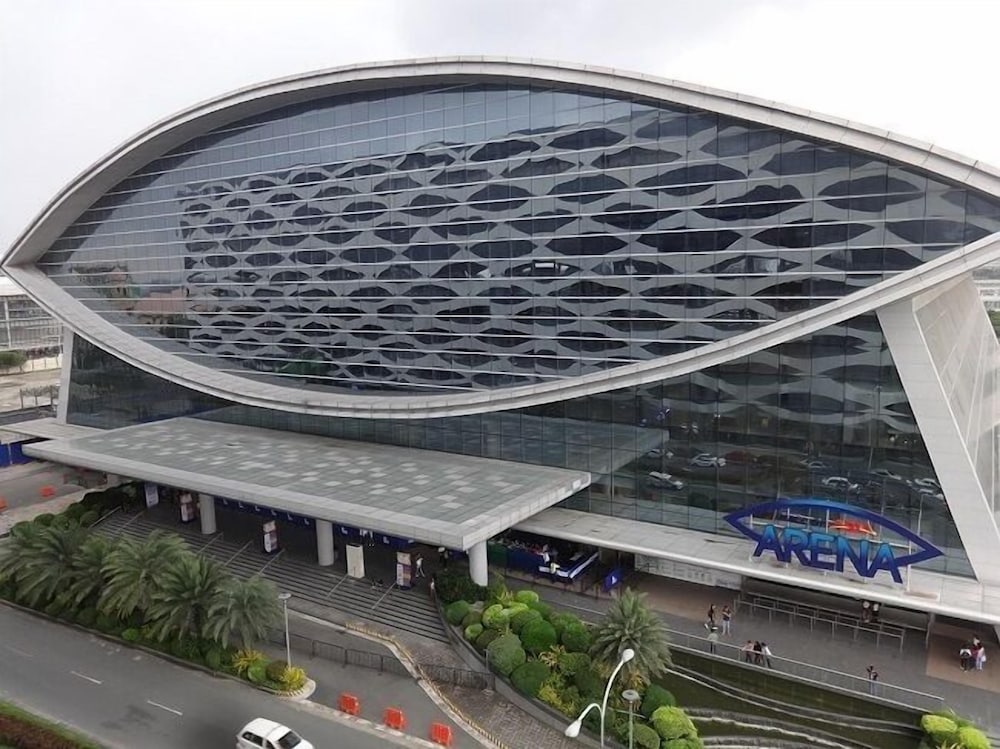 Фото Conrad Manila